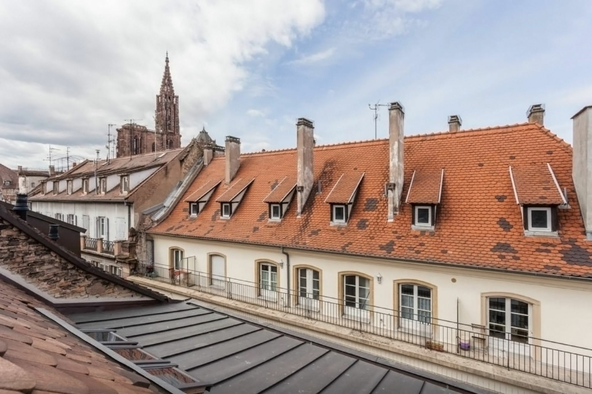 Appartement Typique Et Cosy A Deux Pas De La Cathedrale ストラスブール エクステリア 写真