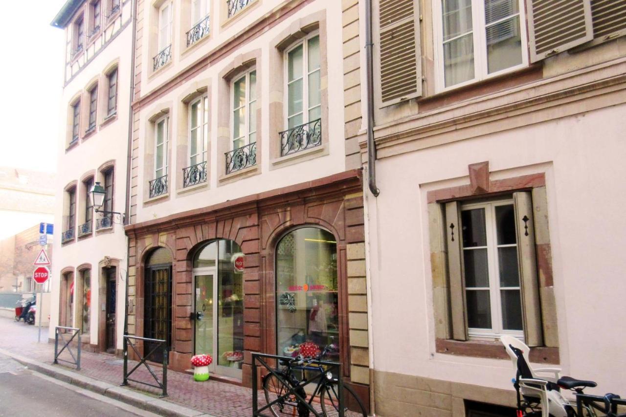 Appartement Typique Et Cosy A Deux Pas De La Cathedrale ストラスブール エクステリア 写真