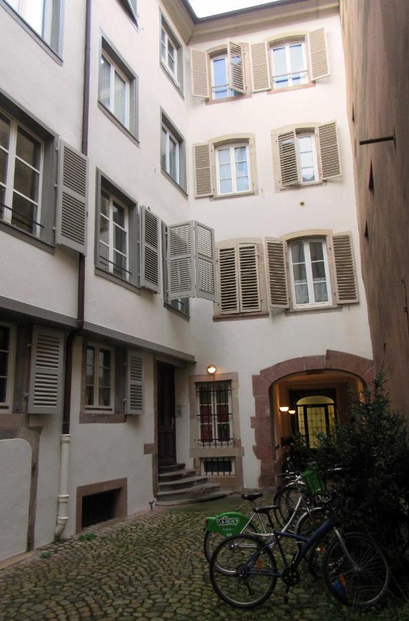 Appartement Typique Et Cosy A Deux Pas De La Cathedrale ストラスブール エクステリア 写真